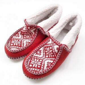 Red and white fair isle print fleece slippers